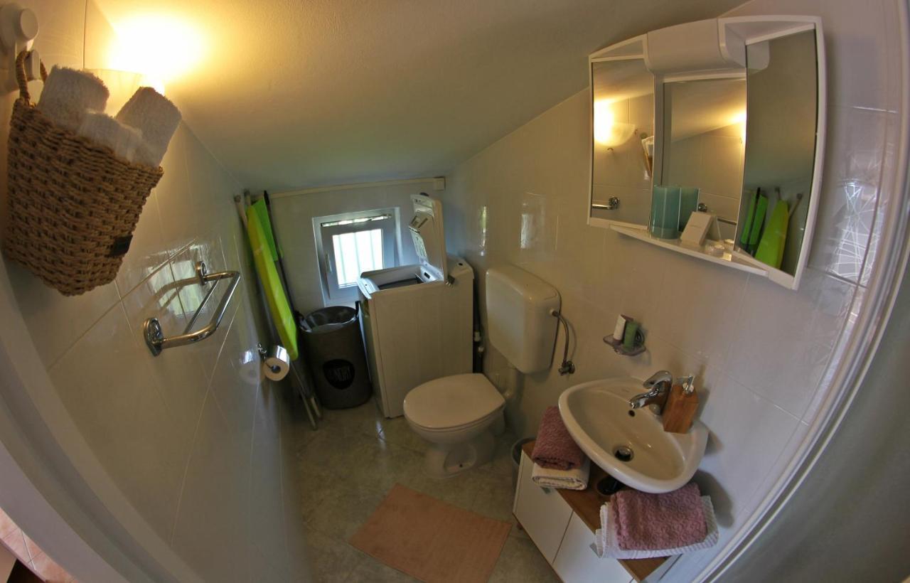 Room And Apartment Doris โลเวร็ตชิกา ภายนอก รูปภาพ